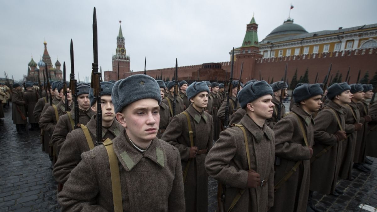 Wladimir Putin könnte nochmals 500.000 Soldaten in die Ukraine schicken. (Foto)