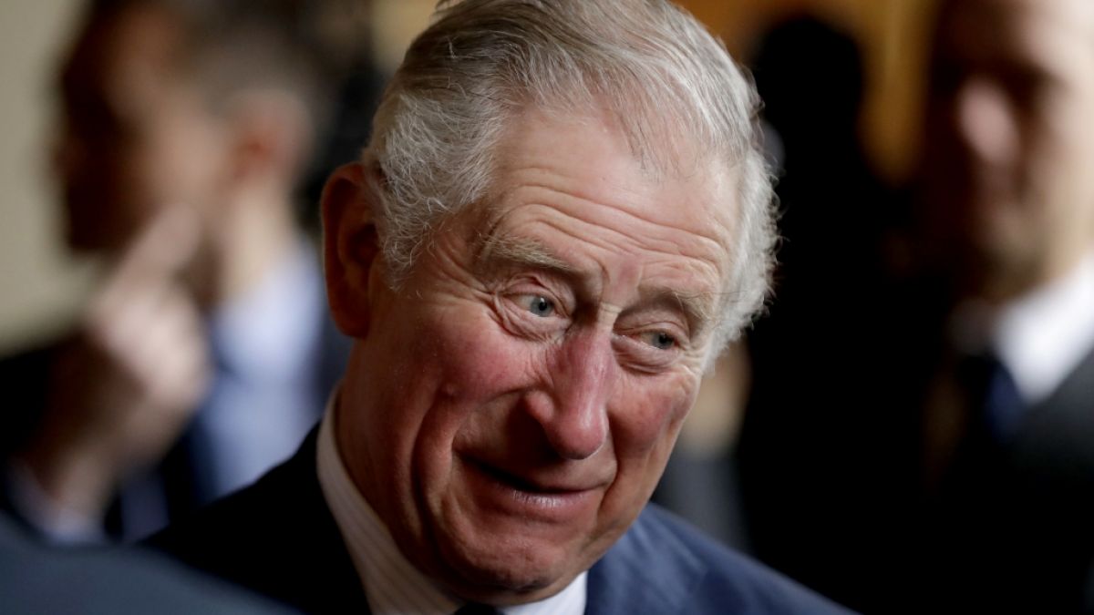 Nach der turbulenten Achterbahnfahrt, die die Royals-News in dieser Woche hinlegten, dürfte König Charles III. nicht allzu guter Laune sein. (Foto)