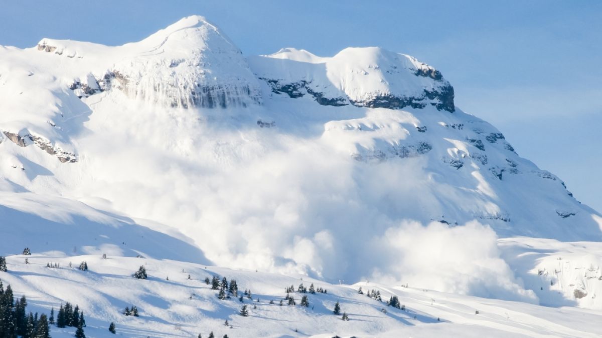 #Lawinenwarnung solange bis Stufe 2: Ebendiese Meldung pro die Bergwiese im Allgäu sollten Ski-Fans und Wanderfreund heute ernstnehmen!