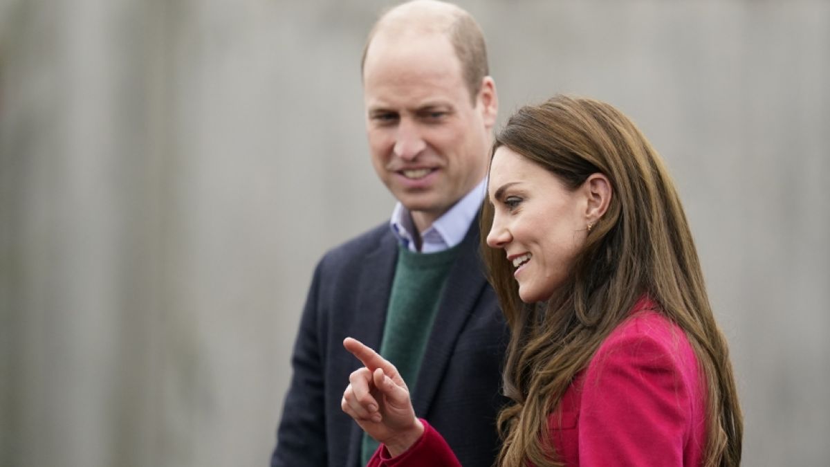 Gegen seine Frau Kate hatte Prinz William bei einem Besuch in Cornwall keine Chance. (Foto)