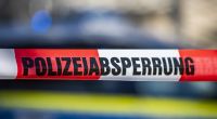 In Sembach (Kreis Kaiserslautern) ist eine tote Frau am Steuer eines verunfallten Kleinwagens entdeckt worden - offenbar wurde die 48-Jährige erschossen (Symbolfoto).