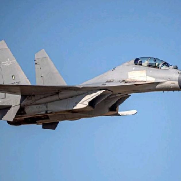 Schock-Video zeigt: China-Kampfjet nähert sich US-Marine-Flieger