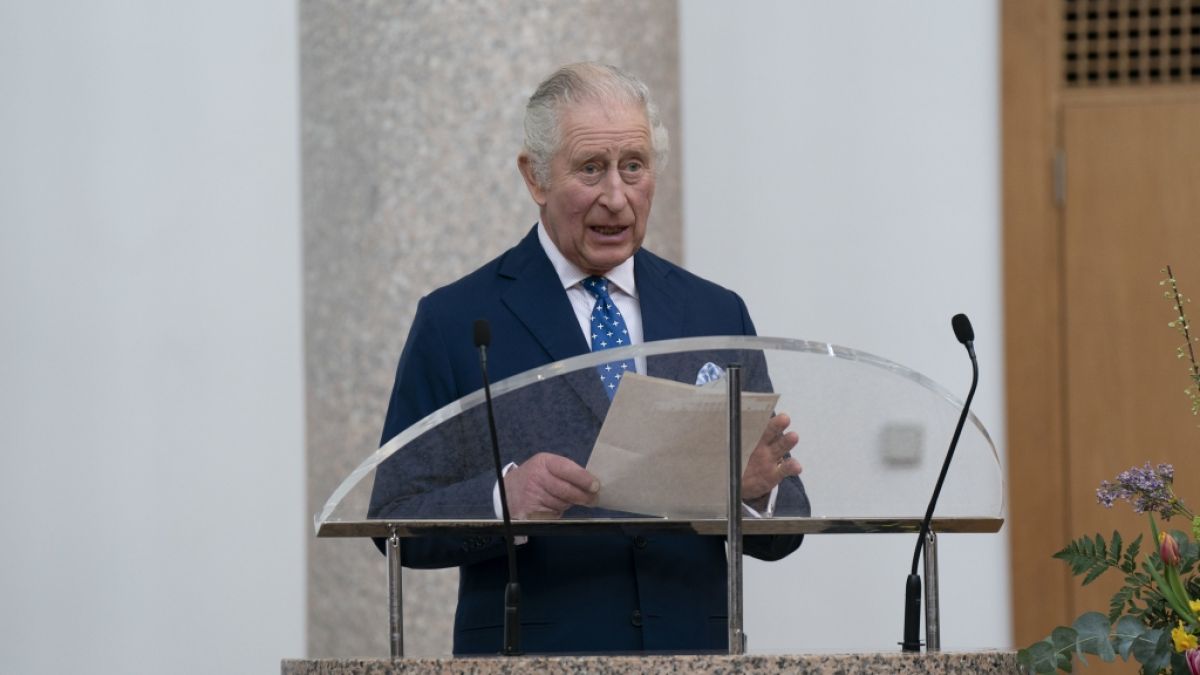 König Charles III. sucht verzweifelt nach Top-Stars für seine Krönungszeremonie im Mai. (Foto)