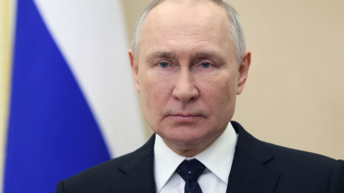 Wladimir Putin tobt nach dem Verlust seines Spionageflugzeugs. (Foto)