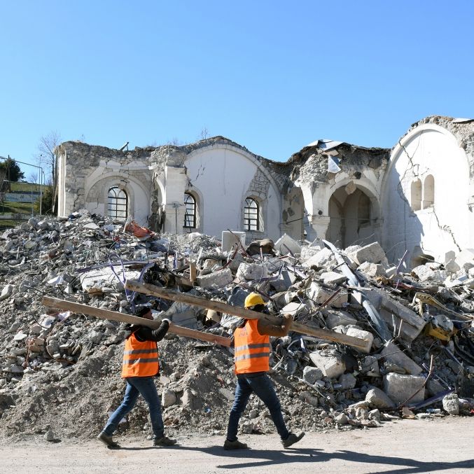 Das ist bekannt über das Beben 45 km von Sinabang