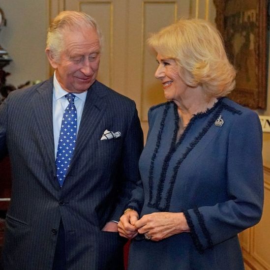 Monarch schmeißt Prinz Harry nach Camilla-Attacken raus!