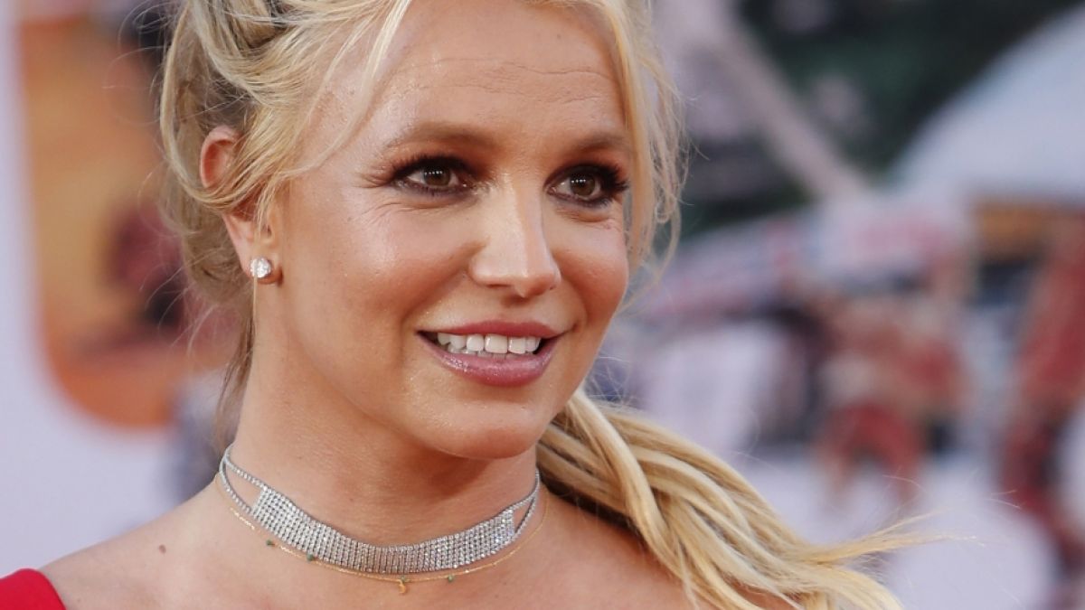 Britney Spears zeigt im Netz fast zu viel. (Foto)