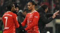 Serge Gnabry (l.) und Leroy Sané zeigten beim FC Bayern München zuletzt keine guten Leistungen.