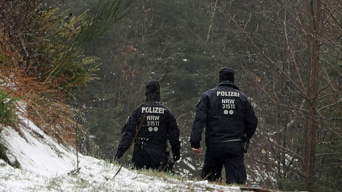 Die Leiche der Zwölfjährigen aus Freudenberg wurde in einem Waldstück entdeckt. (Foto)