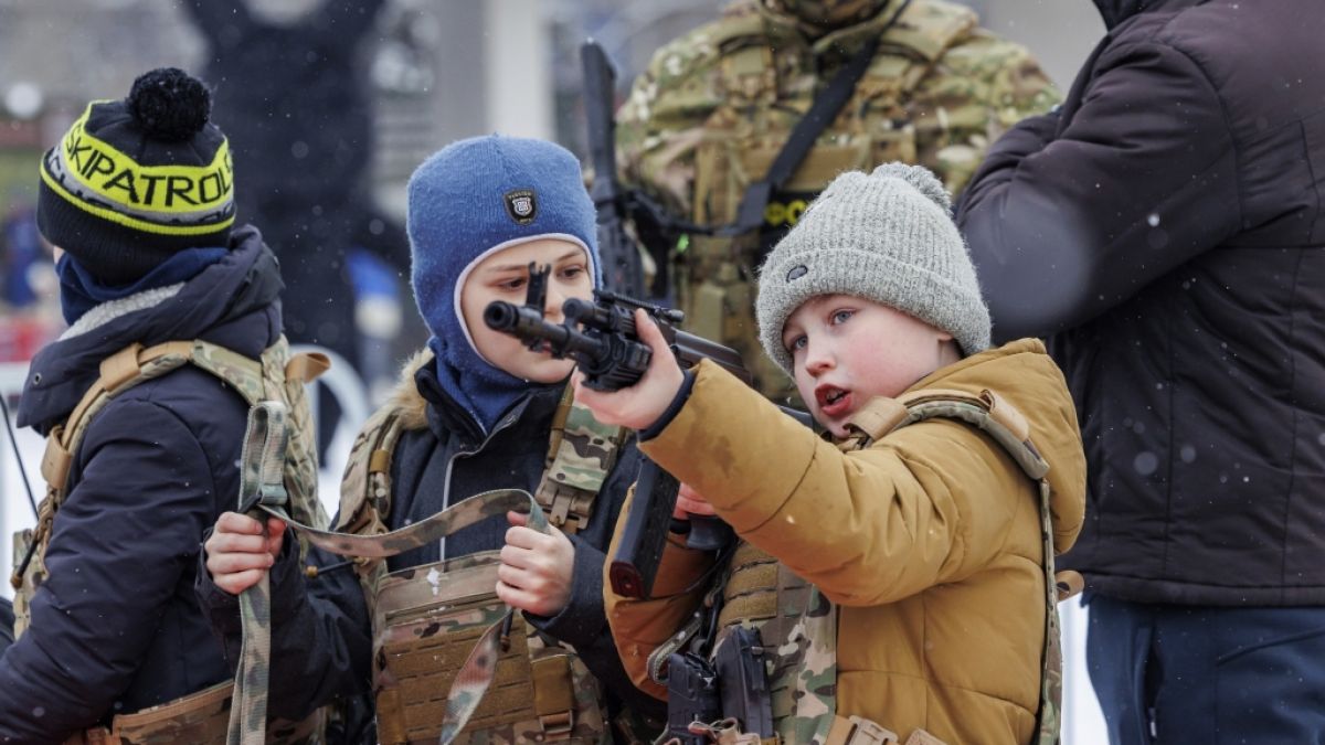 Wladimir Putin soll auf der Krim Kindersoldaten ausbilden. (Symbolfoto) (Foto)