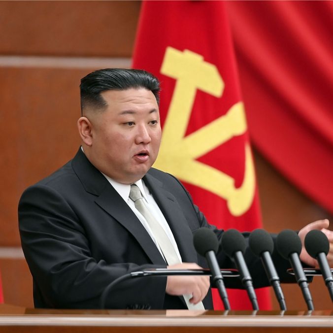 Könnte USA treffen! Nordkorea feuert atomwaffenfähige Rakete ab