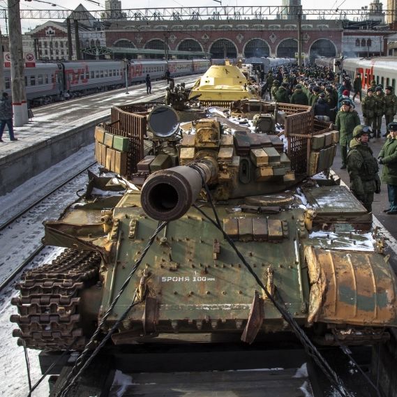 Sind die Kreml-Truppen am Ende? Putin schickt Steinzeit-Panzer in die Ukraine
