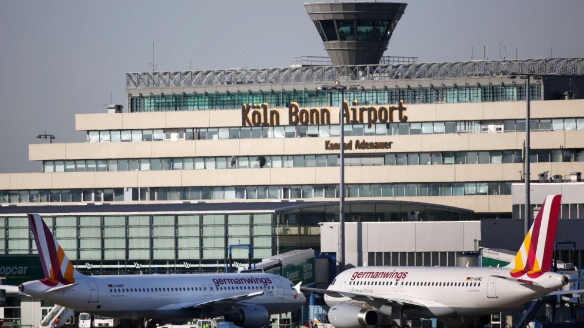 #Schock-Zwischenfall am Flughafen Köln/Bonn: Mann fährt geplant in Menschengruppe – Täter weiter in Psychiatrie