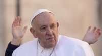 Papst Franziskus wurde in ein Krankenhaus eingeliefert.