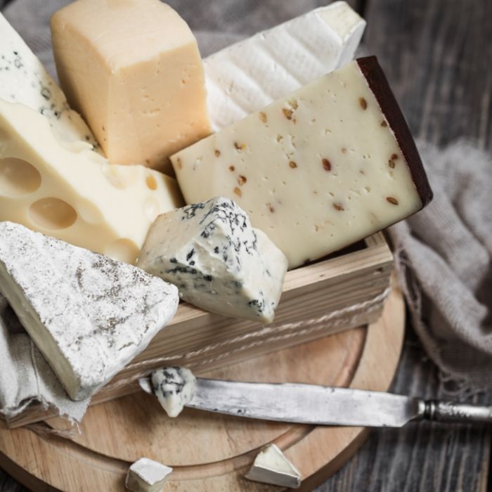 Mit Listerien verseucht! Käse-Rückruf in DIESEN sechs Bundesländern