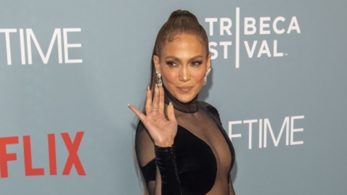 Jennifer Lopez lässt im Netz die Hüllen fallen. (Foto)