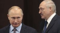 Alexander Lukaschenko (r), Präsident von Belarus, und Wladimir Putin sind enge Verbündete.