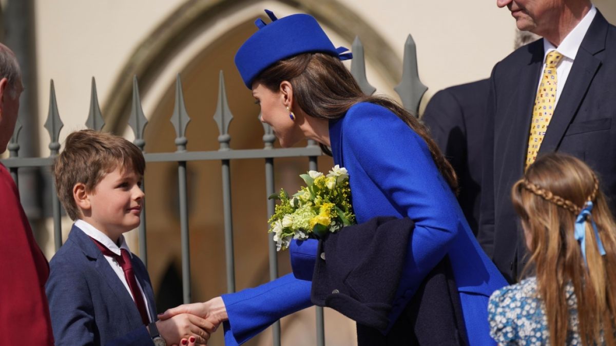Mit ihrem roten Nagellack brach Kate Middleton das royale Protokoll. (Foto)