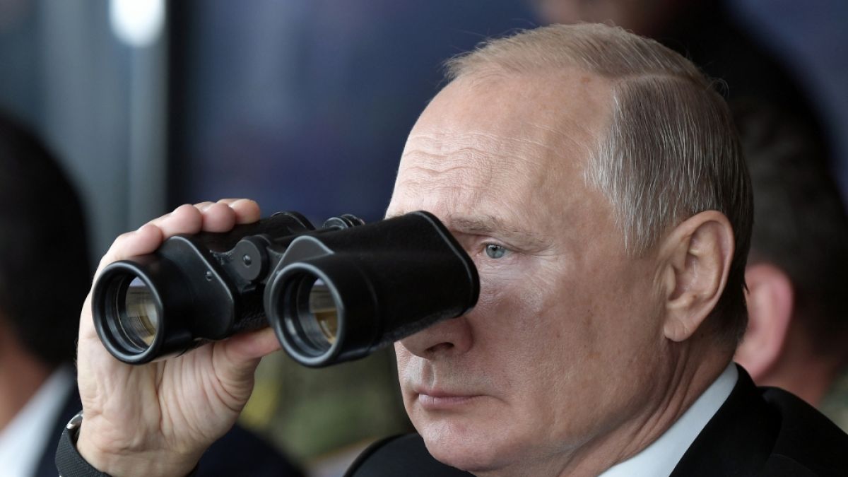 Wladimir Putin hat ein großes Militärmanöver in der Arktis gestartet. (Foto)