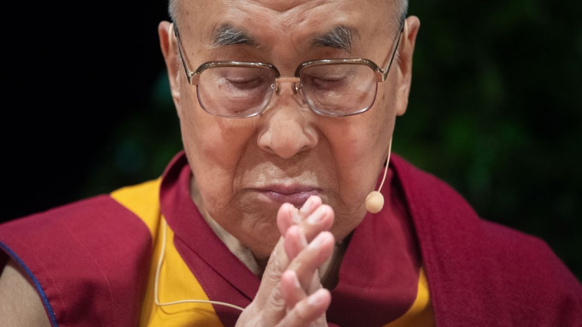 Tenzin Gyatso, der 14. Dalai Lama, hat sich nach einem sexualisierten Übergriff auf einen kleinen Jungen entschuldigt. (Foto)