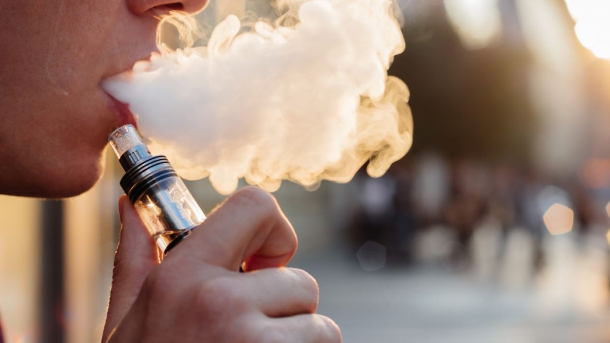 Eine neu Studie hat herausgefunden, dass ein bestimmtes Aroma in E-Zigaretten der Lunge besonders schaden können. (Symbolfoto) (Foto)