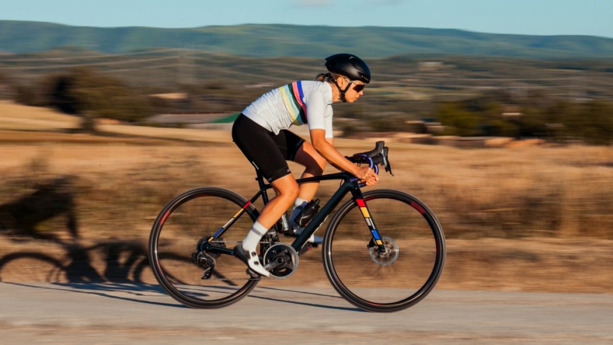 Bei der 9. Vuelta Femenina, die Anfang Mai 2023 auf dem Programm steht, müssen die weiblichen Radprofis eine Gesamtdistanz von knapp 647 Kilometern zurücklegen. (Foto)
