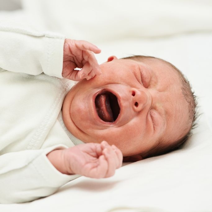 Baby mit zwei Penissen lässt Ärzte staunen