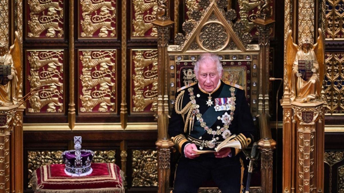Ab dem 6. Mai 2023, dem Tag seiner Krönung, darf König Charles III. die Imperial State Crown offiziell auf dem Kopf tragen. (Foto)