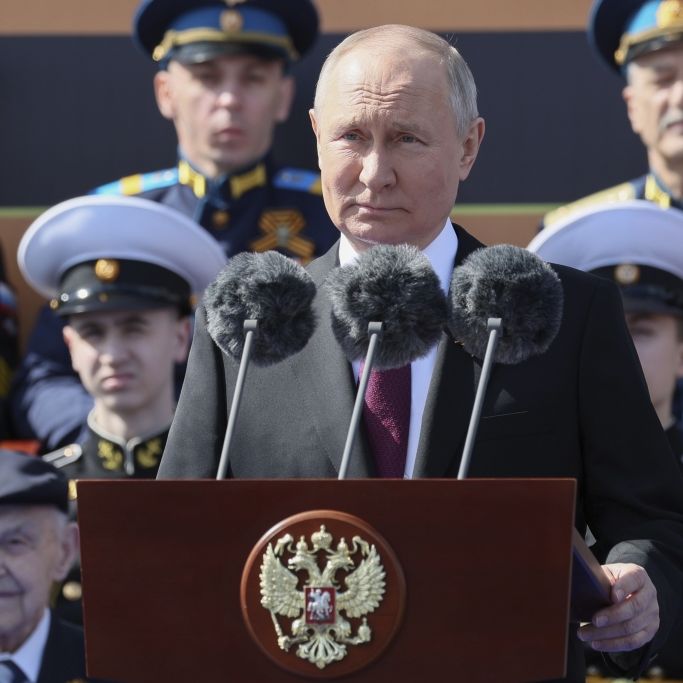 Putin in Moskau mit Atomkoffer gesichtet