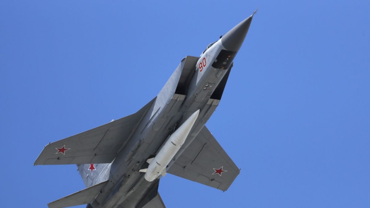 Der ukrainischen Luftwaffe ist eigenen Angaben zufolge der Abschuss einer russischen Hyperschallrakete vom Typ Kinschal gelungen. (Foto)