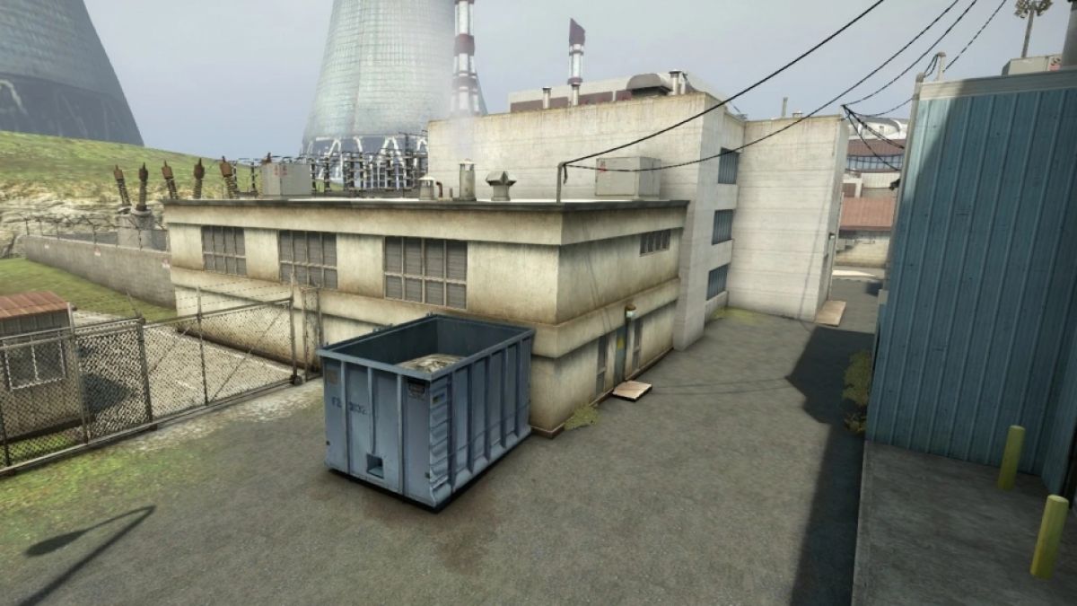 Die CS:GO-Map Nuke bietet taktische Besonderheiten wie multiple Zugangspunkte zu den Bombenstellen und vertikales Gameplay durch Leitern in einem Kernkraftwerk. (Foto)