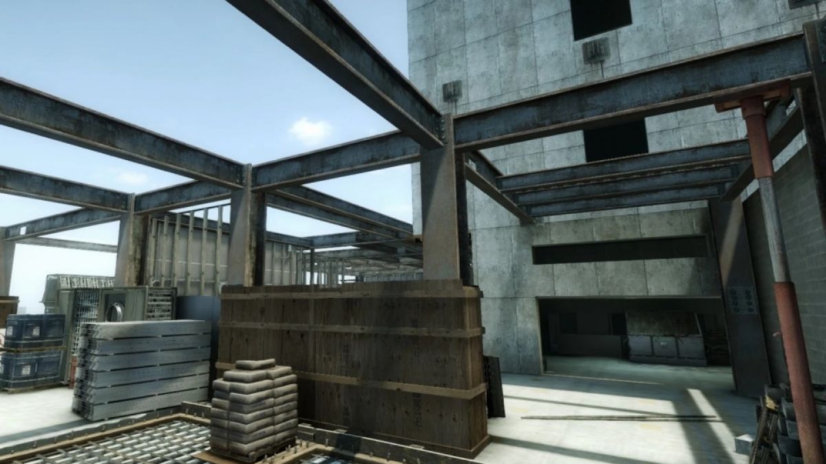 In dieser CS:GO-Map geht es hoch hinaus: Vertigo spielt auf einem Wolkenkratzer, genauer gesagt auf dessen Baustelle und bietet damit viele Verstecke in den Baumaterialen. (Foto)