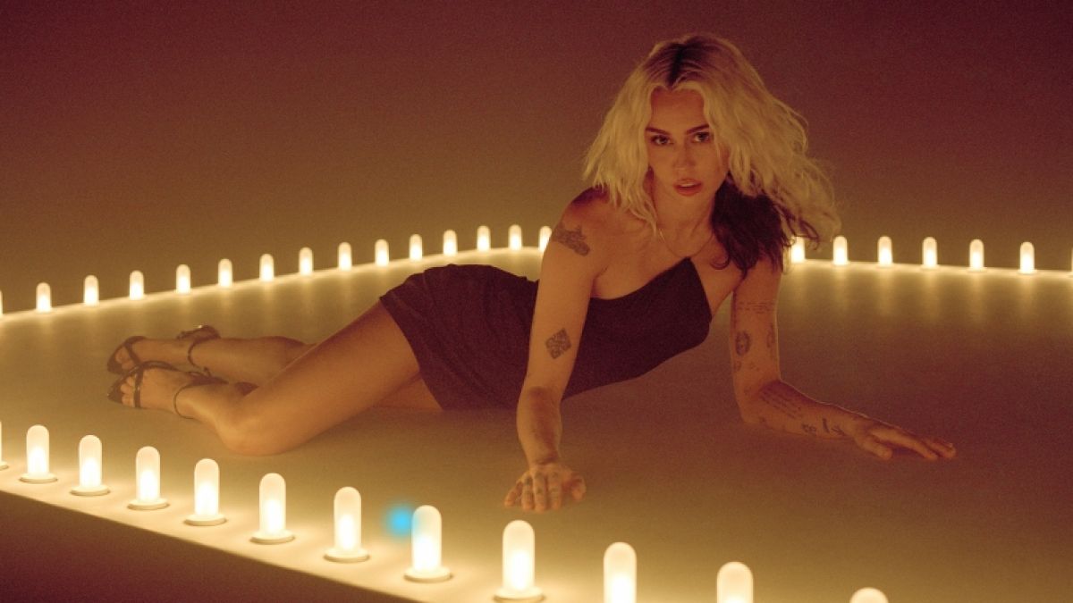 Miley Cyrus sorgt mit ihrem Musikvideo zu "Jaded" für nackte Begeisterung. (Foto)