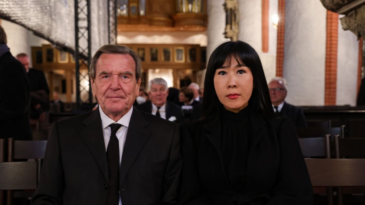 Für Gerhard Schröder und seine Frau Soyeon Schröder-Kim gab es wegen ihrer Russland-Nähe weitere Konsequenzen. (Foto)