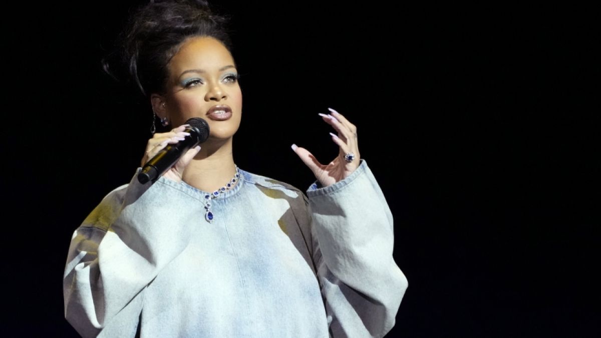Rihanna macht ihre Fans im Netz schwach. (Foto)