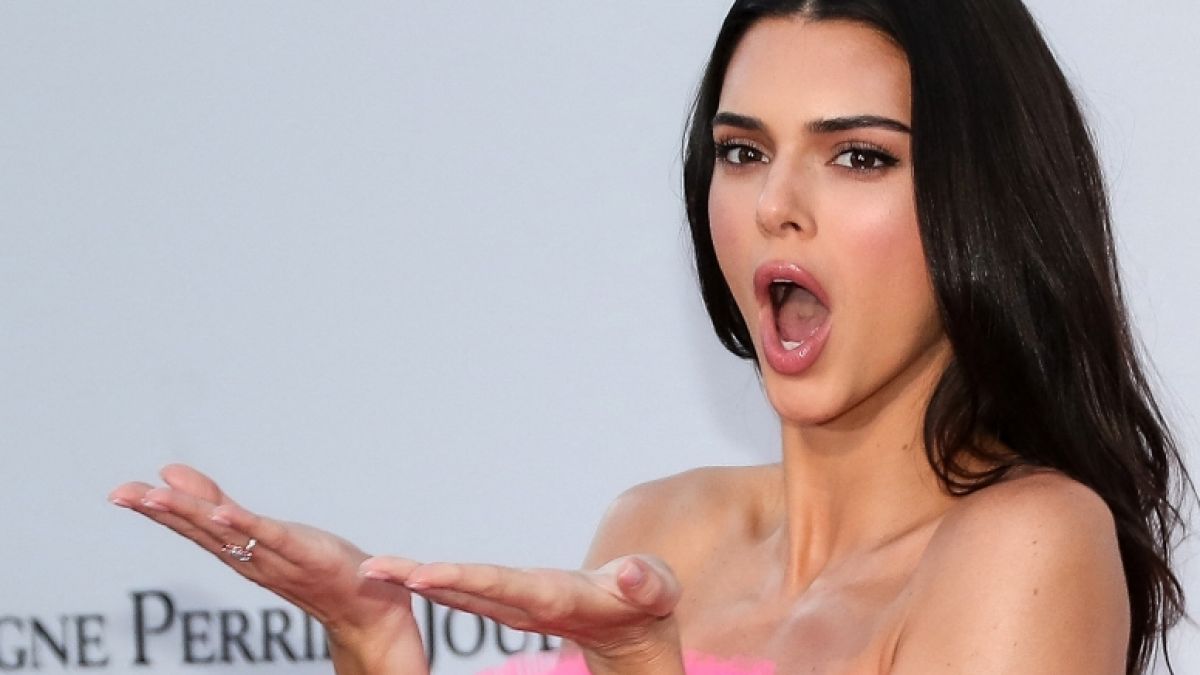 Kendall Jenner überraschte ihre Fans mit einigen sündigen Fotos. (Foto)