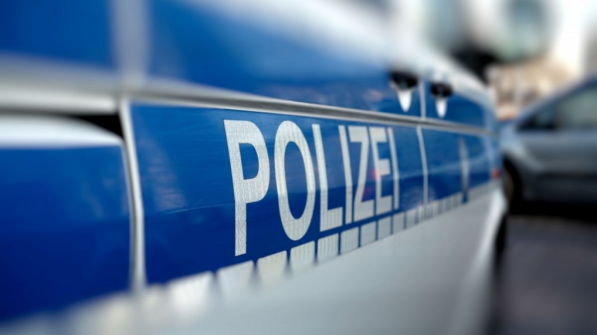 Die Polizei sucht in Brandenburg bislang erfolglos nach zwei vermissten jungen Männern. (Foto)