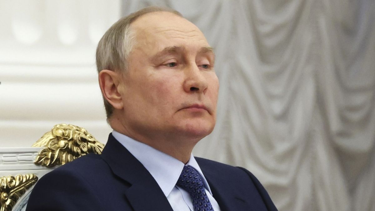 Wladimir Putin soll einen Fake-Angriff auf das ukrainische Atomkraftwerk Saporischschja planen. (Foto)