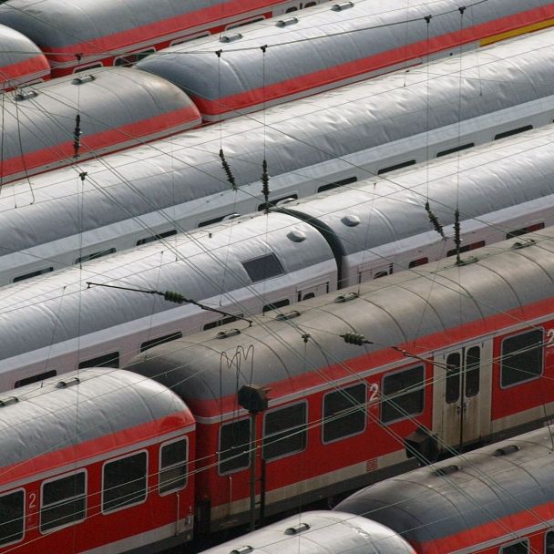 Wintereinbruch: Bahnverkehr in Süddeutschland bis Montag massiv beeinträchtigt