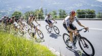 Bei der Tour de Suisse 2023 werden wieder anspruchsvolle Etappen vor traumhaftem Alpenpanorama zu absolvieren sein.