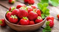 Mit einfachen Tricks lassen sich Erdbeeren besonders lange frisch halten.