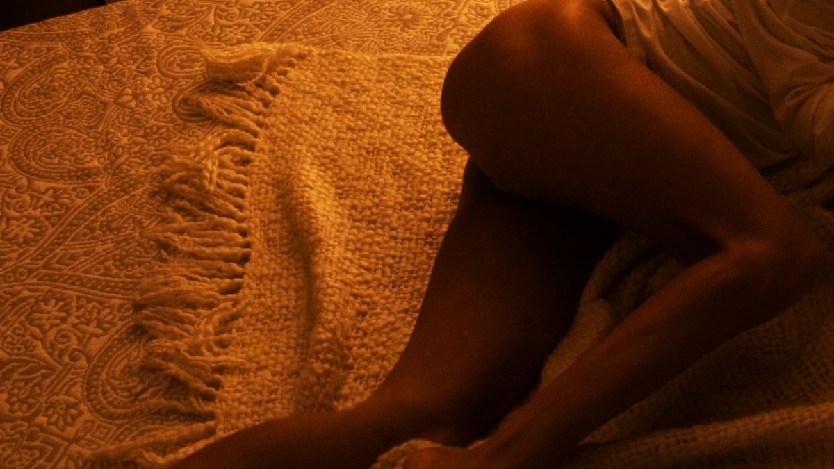 Demi Rose zeigt sich komplett nackt vor ihren Fans im Netz. (Foto)