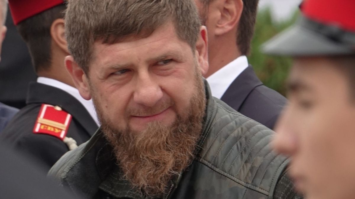 #Ramsan Kadyrow: Putin-Bluthund plötzlich zahm! Verzweifelt bettelt er die Ukrainer an