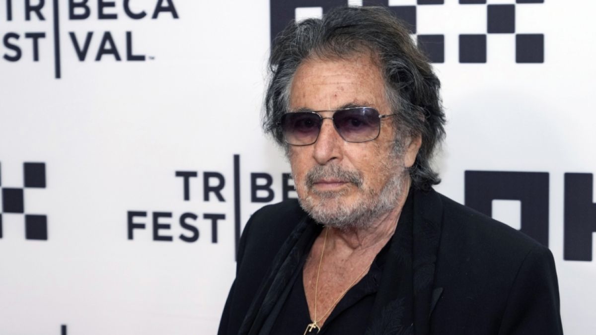 Schauspieler Al Pacino ist mit 83 nochmal Vater geworden. (Foto)