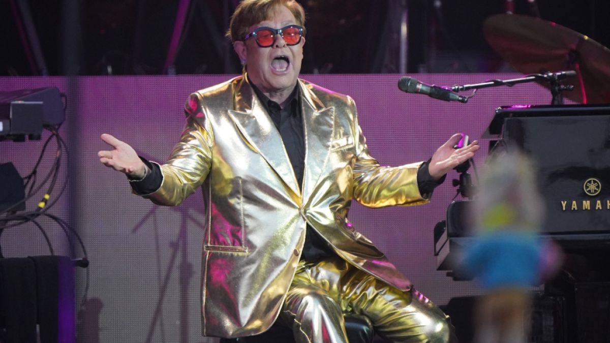 Elton John bot dem Glastonbury-Publikum eine fulminante Show - es sollte die letzte Station der Abschiedstour des "Rocket Man"-Stars sein. (Foto)