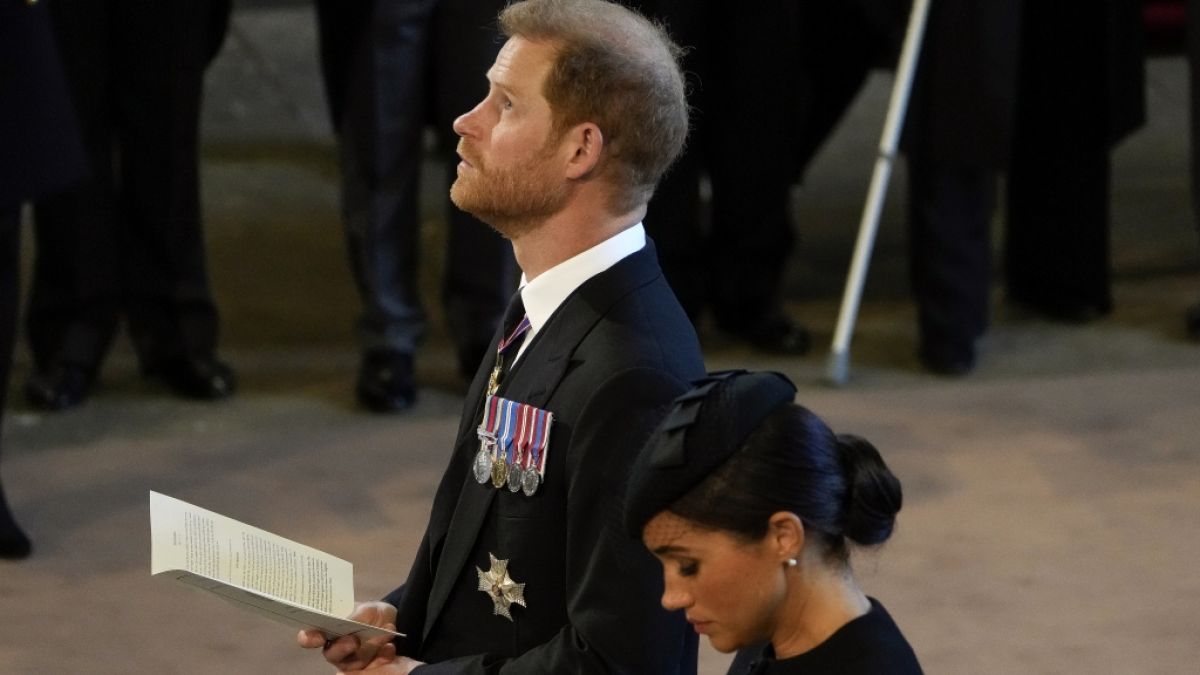 Für Meghan Markle ist die Zeit der Entscheidung gekommen: Opfert die Herzogin von Sussex ihre Ehe mit Prinz Harry für die Karriere? (Foto)