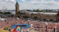 In Hamburg feiern wieder hunderttausend Schlager-Fans beim Schlagermove.