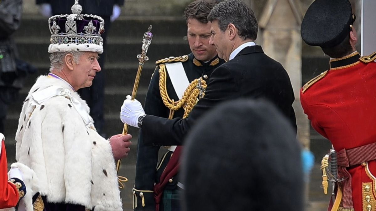 Major Johnny Thompson, der schon bei Queen Elizabeth II. im Dienst stand, ließ König Charles III. bei dessen Krönung nicht aus den Augen. (Foto)