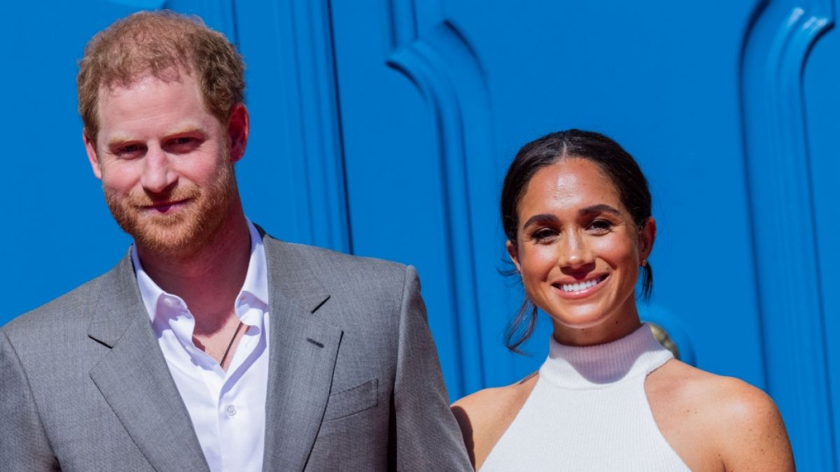 Prinz Harry und Meghan Markle stehen am Scheideweg: Entscheiden sich die Royals für die Liebe oder die Karriere? (Foto)