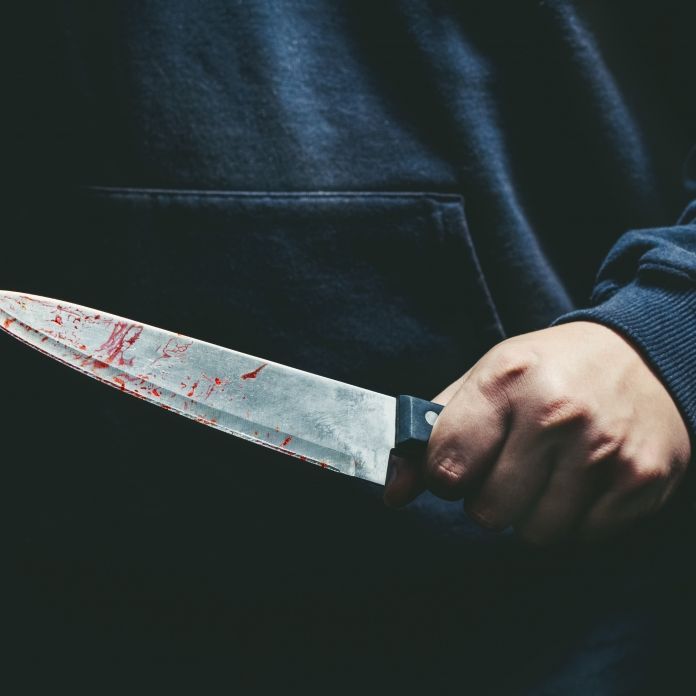 38-Jähriger sticht Frau (55) mit Messer tot